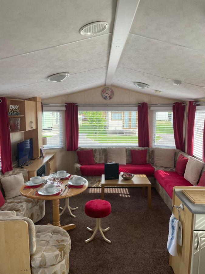 Calypso Hot Tub Breaks Tattershall Lakes Pet Friendly Dış mekan fotoğraf