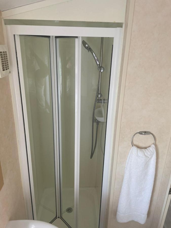 Calypso Hot Tub Breaks Tattershall Lakes Pet Friendly Dış mekan fotoğraf
